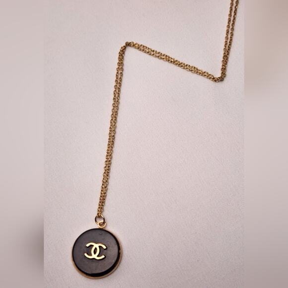 Chanel Black Gold Necklace - Picture 1 of 10